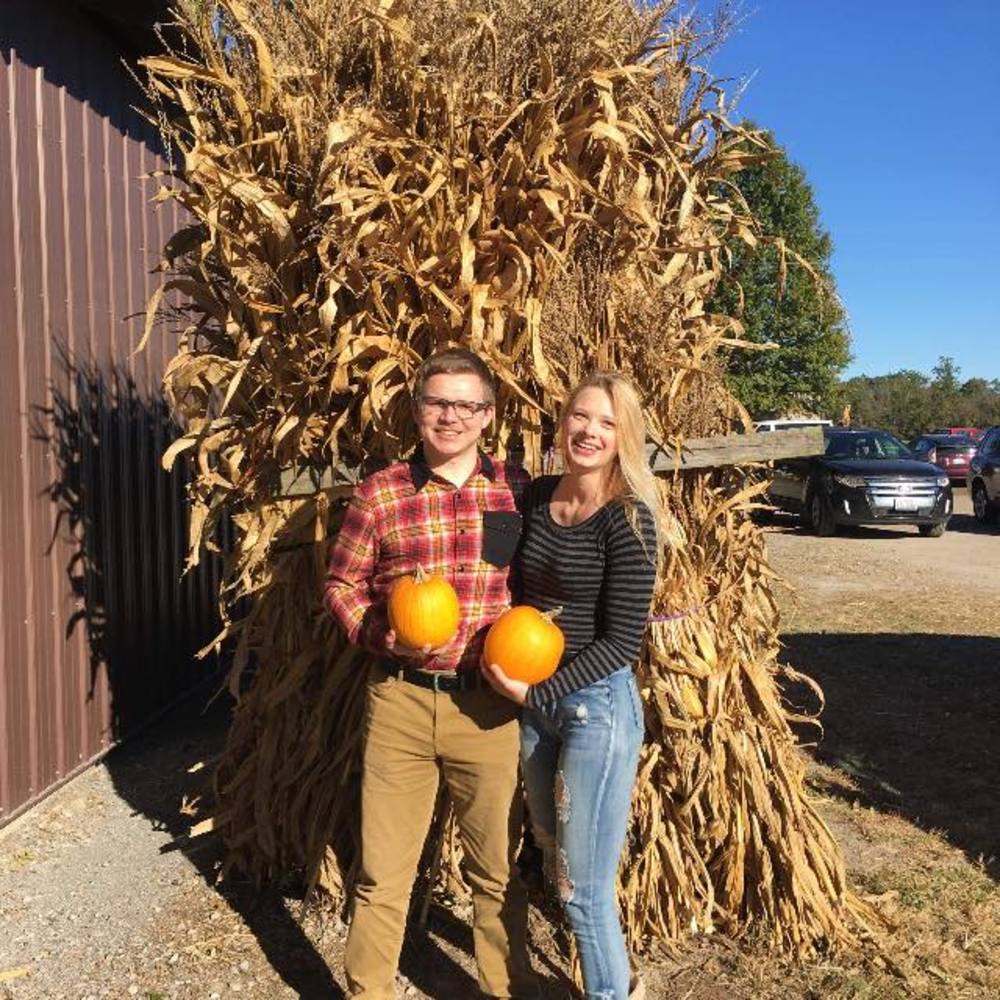 Meet your Posher, Hailey